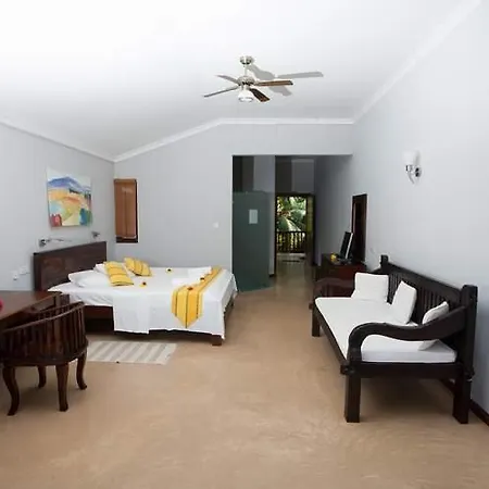 Anse Soleil Beachcomber